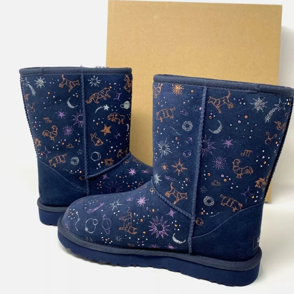 UGG Stary Night Classic Zodiac Short PRICE FIRM - Picture 3 of 8